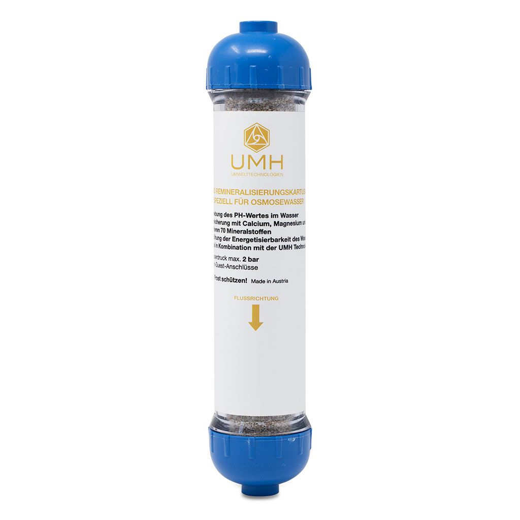 Remineralisierungsfilter von UMH für Osmoseanlagen - präsentiert als Freisteller
