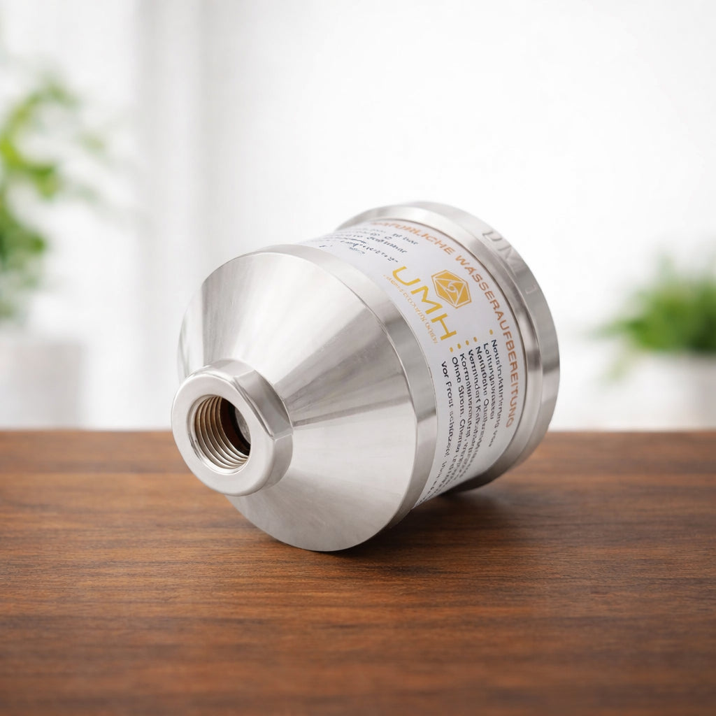 UMH Pure Rhodium Wasserveredlung liegt auf Holzplatte