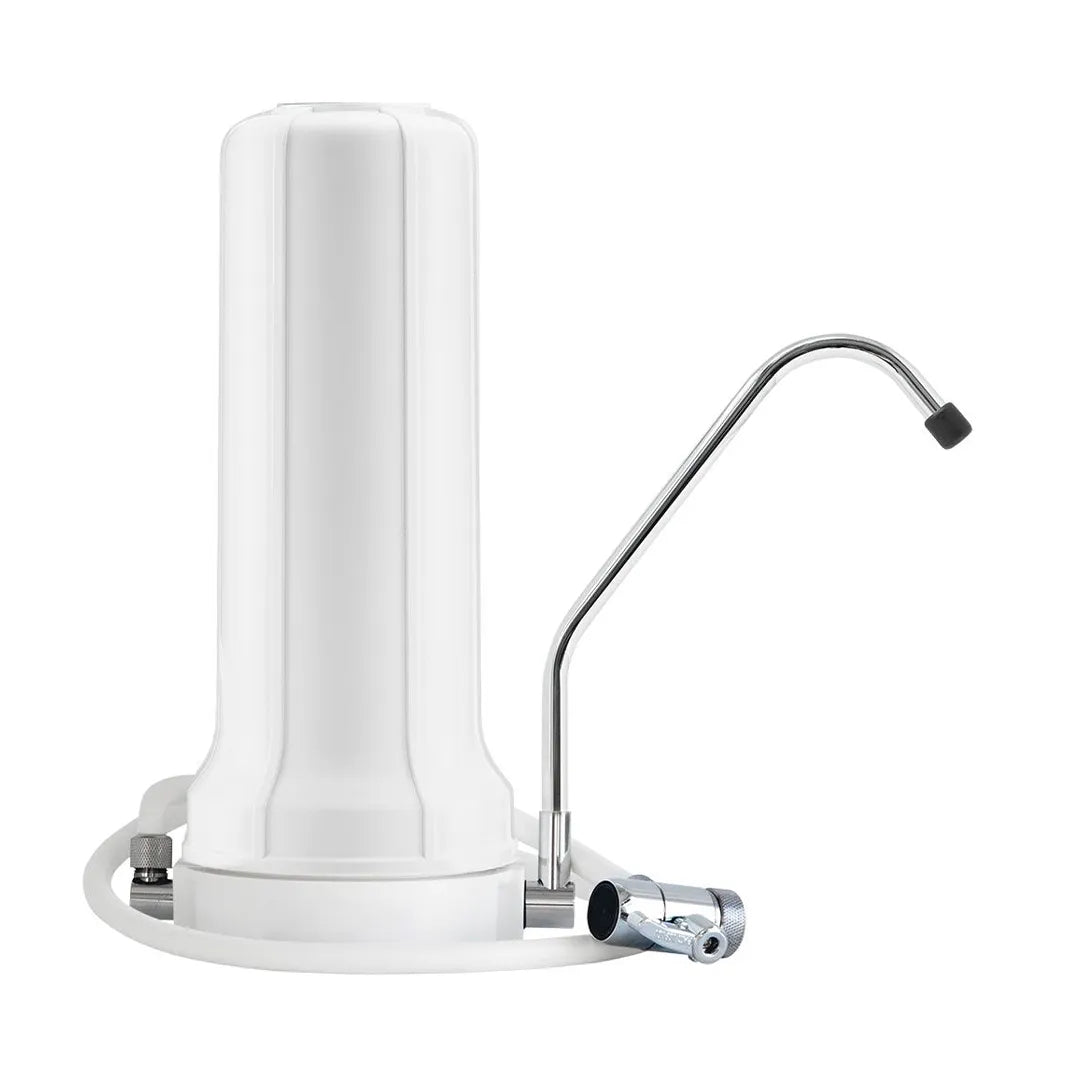 Der Alvito Auftischfilter Basic Wasserfilter präsentiert als Freisteller