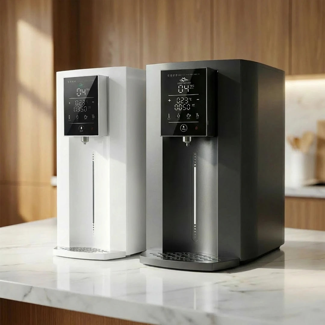 Arktisquelle Wasserfilter Auftisch Osmoseanlage in Weiß und Anthrazit