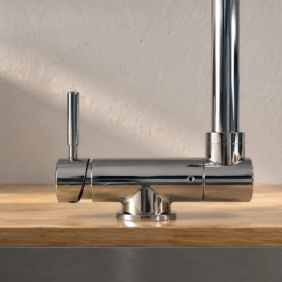 3 Wege Wasserhahn Dion aus Edelstahl für Osmoseanlagen: In der Küche Nahaufnahme
