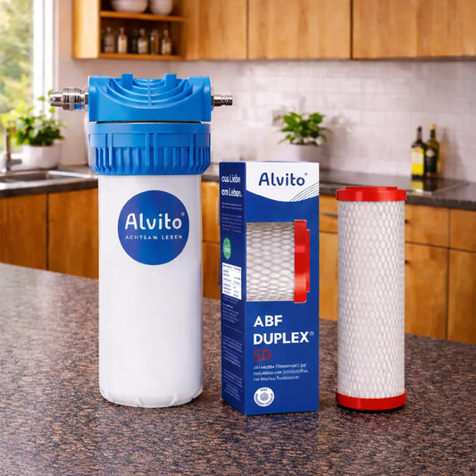 Alvito Wasserfilter Set Smart Direct mit Filtergehäuse, Aktivkohlefilter Duplex SD Filtereinsatz und Aquastop in der Küche