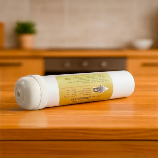 Ersatzfilter Vorfilter Pi Power Compact 450 Osmoseanlage - präsentiert auf Tischplatte