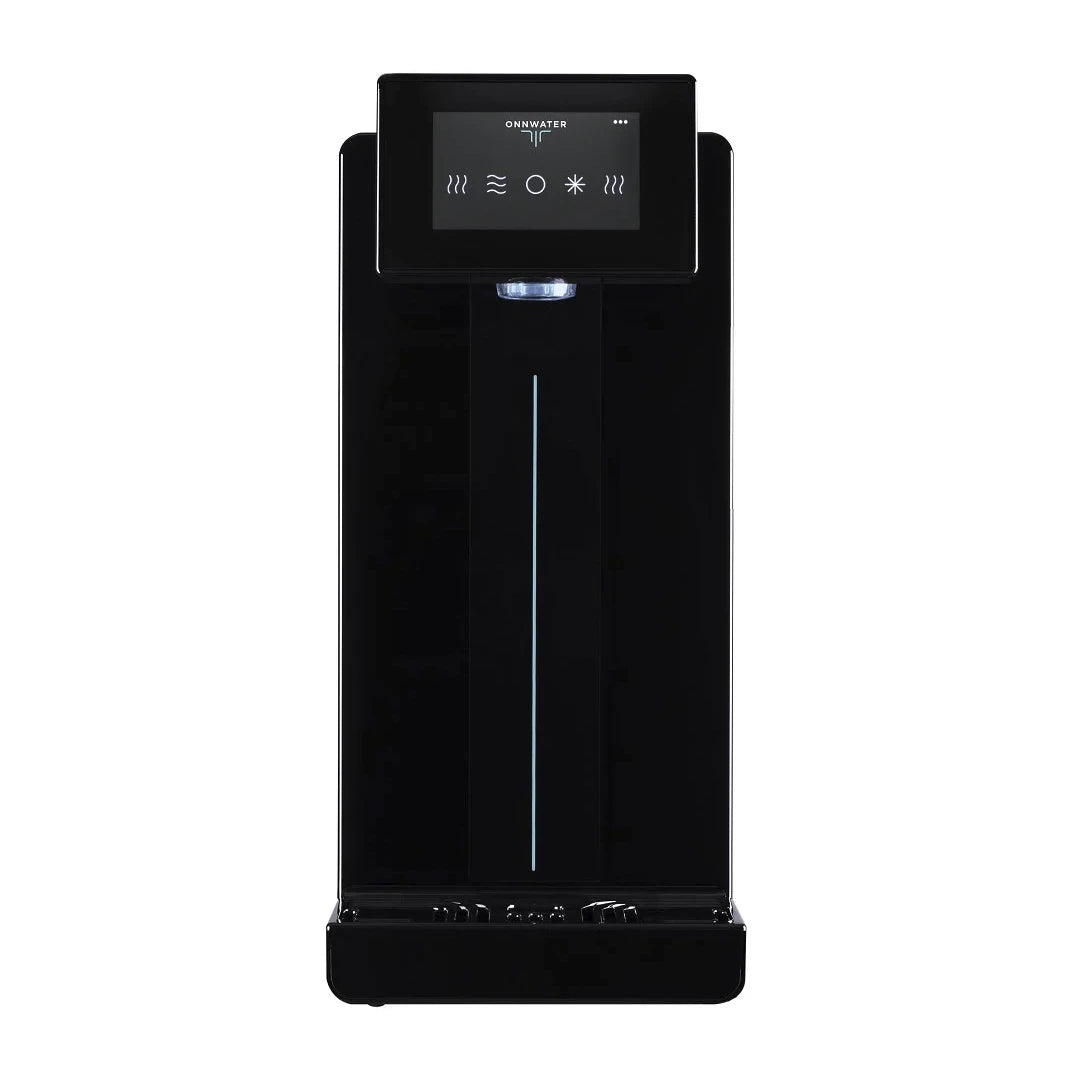 Der Frizz On Wasserfilter von Jomi: Auftisch Osmoseanlage mit Sprudelfunktion - Freisteller von vorne