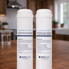 Misterwater Ersatzfilter - Sedimentfilter undAktivkohlefilter für die New Generation Osmoseanlage - präsentiert in einer Küche
