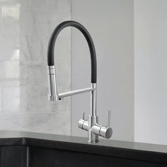 Der Vierwegehahn EW 412 von Evodrop  mit ausziehbarer Brause für Osmoseanlagen und Wasserfilter: In einer Küche