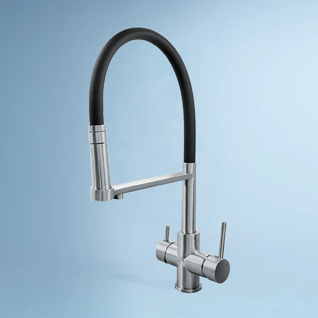 Der Vierwegehahn EW 412 von Evodrop  mit ausziehbarer Brause für Osmoseanlagen und Wasserfilter: Auf blauem Hintergrund